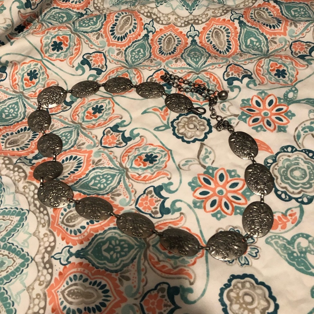 Vintage Silver Floral Chain Belt- 91A $30 or $25 w/offer